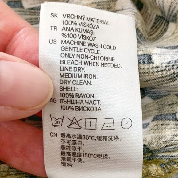 H&M Graphic Geometric Key Hole Back Casual Shift Dress - Picture 11 of 11